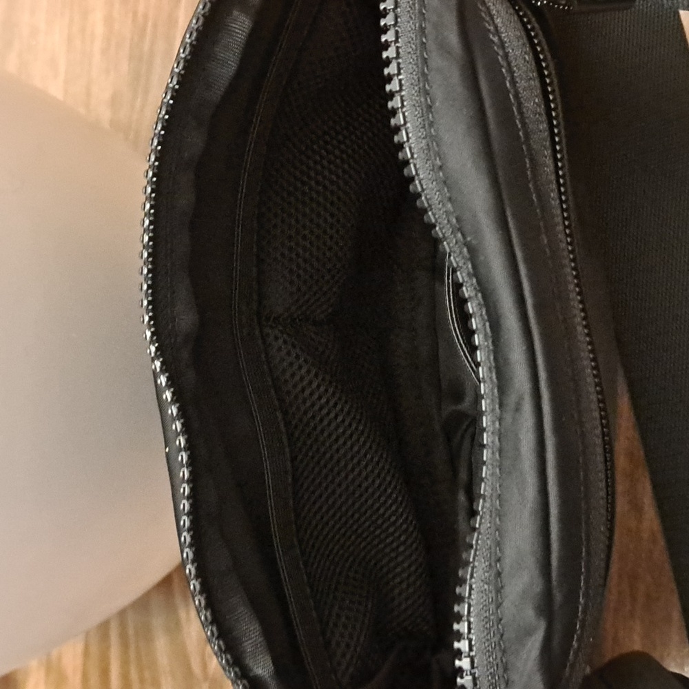 Lululemon Athletica Black Bag - Picture 9 of 10